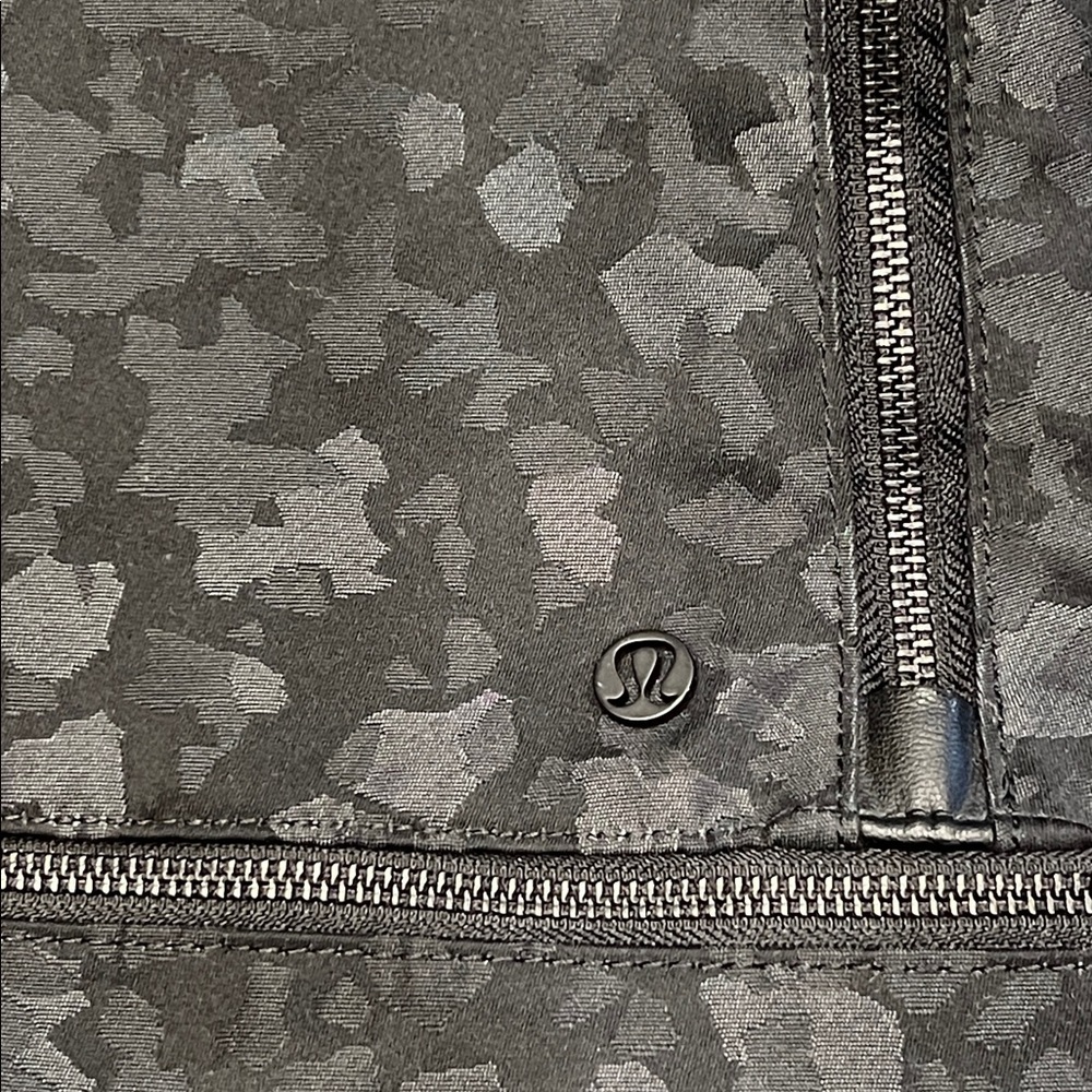 LULULEMON City Adventurer Backpack 17L Jacquard Camo Obsidian Black - Picture 8 of 13